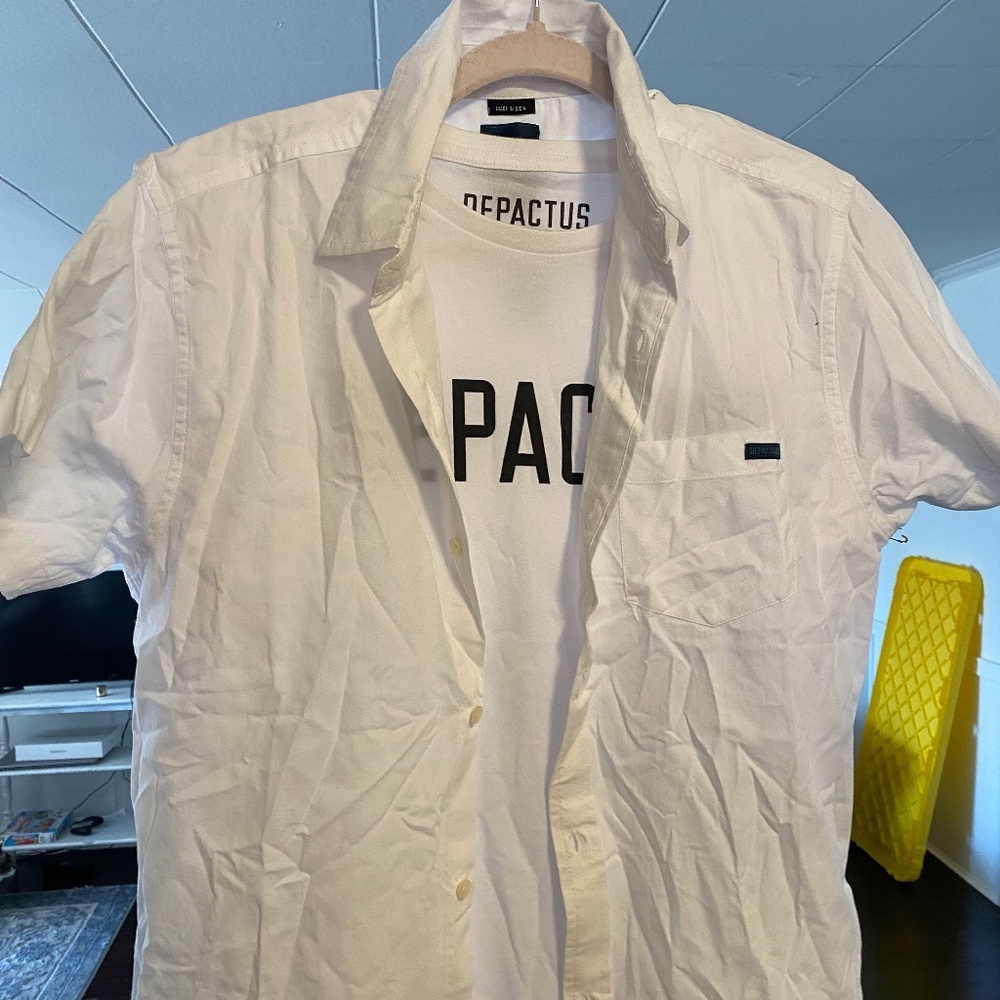 Men’s Button front shirt